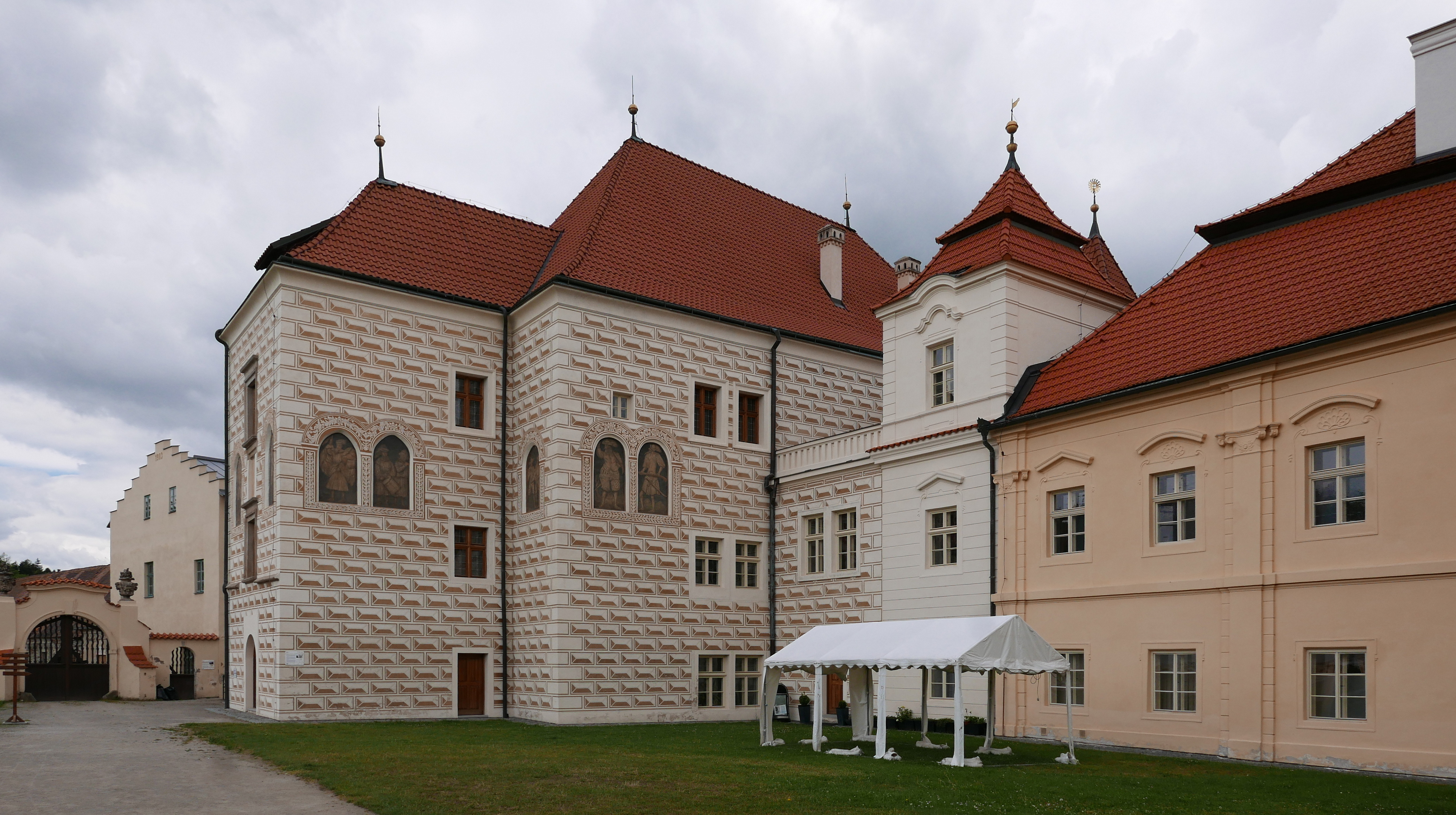 Pohled na Trčkův hrad